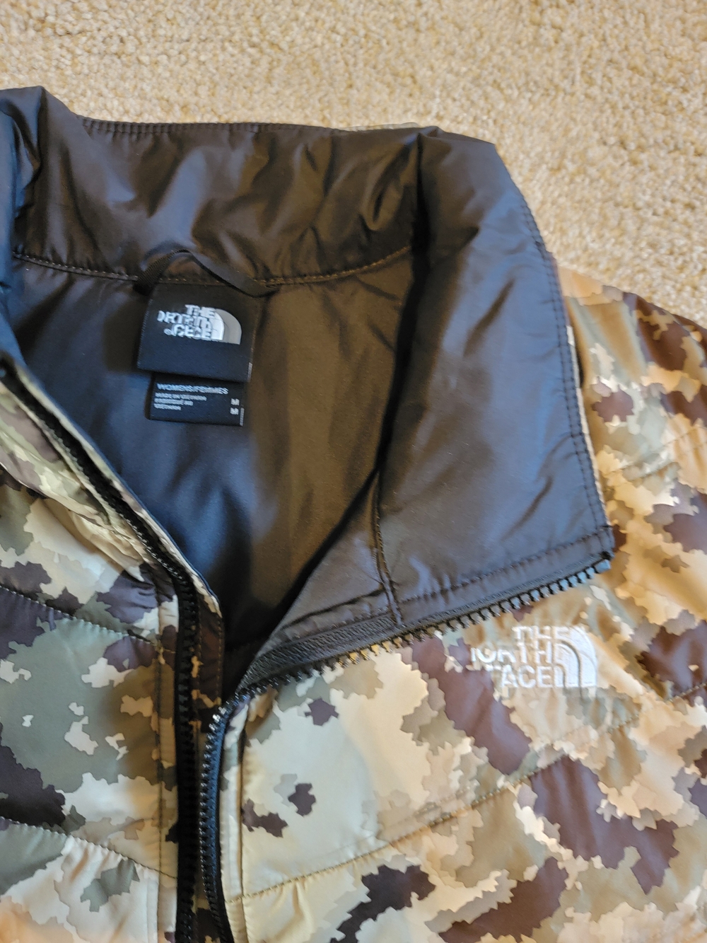 The North Face Camo Quilted Vest - Green/Brown/Tan - Picture 2 of 7